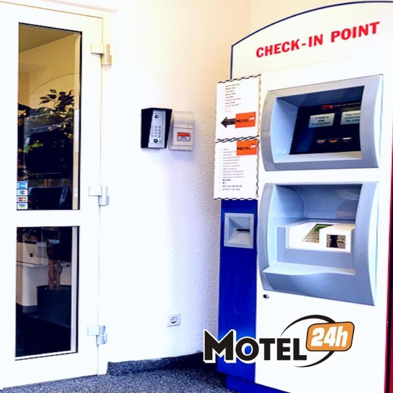 Motel 24H Ганновер Экстерьер фото